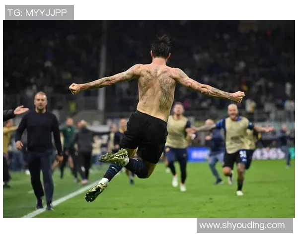 足球明星脖子背后纹身揭秘个性与信念的艺术表达